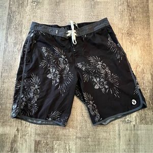 Vuori Cruise Boardshort - black / grey